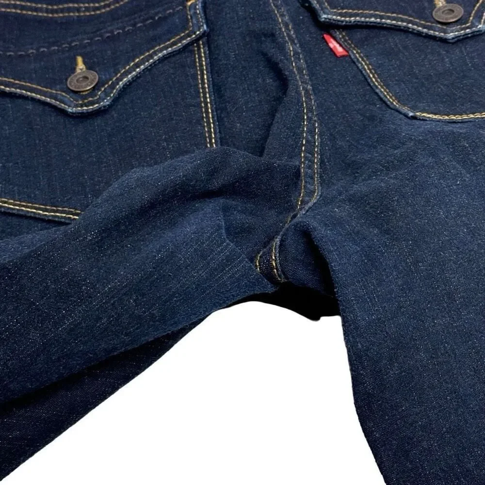 Levi’s dark wash 512 perfectly slimming Bermuda jean shorts size 10 - Picture 13 of 13